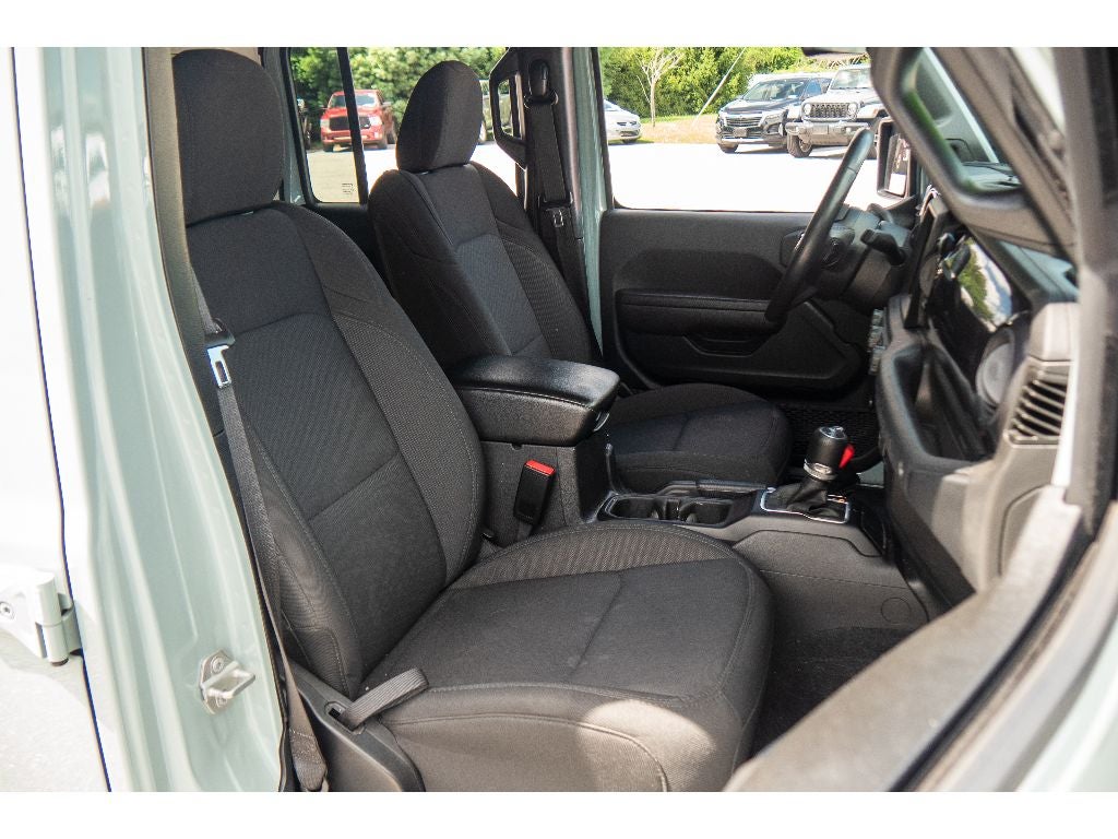 2023 Jeep Wrangler Sport Altitude W/ Sky 1 Touch