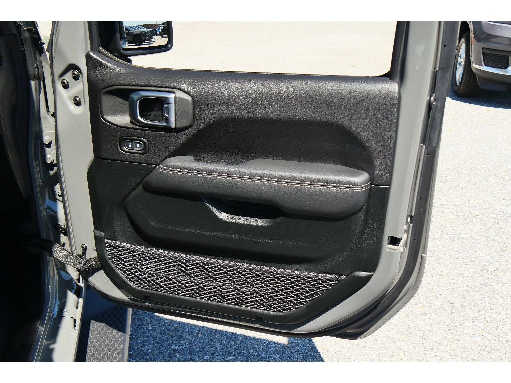 2020 Jeep Wrangler Sahara