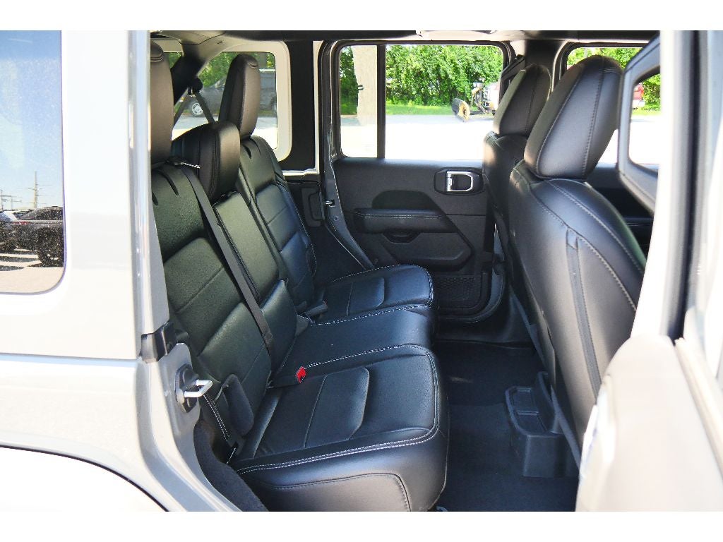 2020 Jeep Wrangler Sahara
