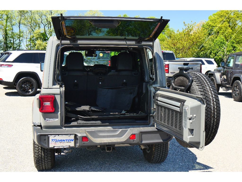 2020 Jeep Wrangler Sahara
