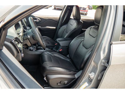 2023 Jeep Cherokee Altitude Lux