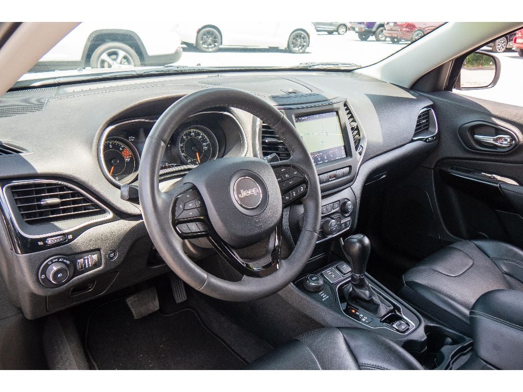 2023 Jeep Cherokee Altitude Lux
