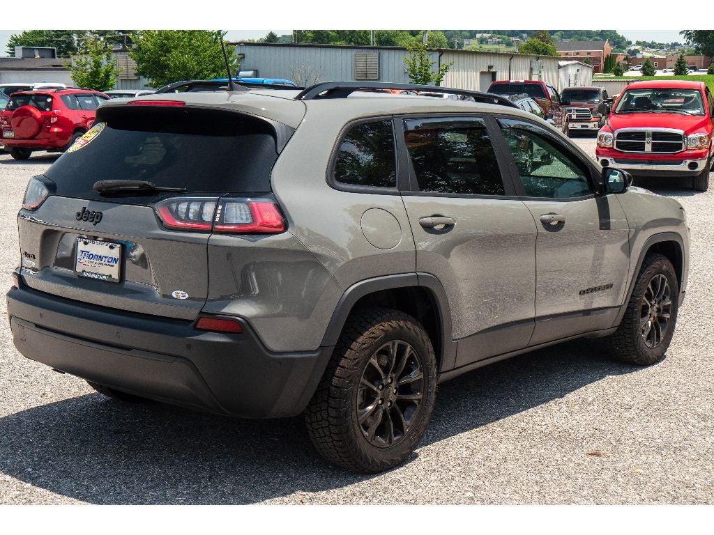 2023 Jeep Cherokee Altitude Lux