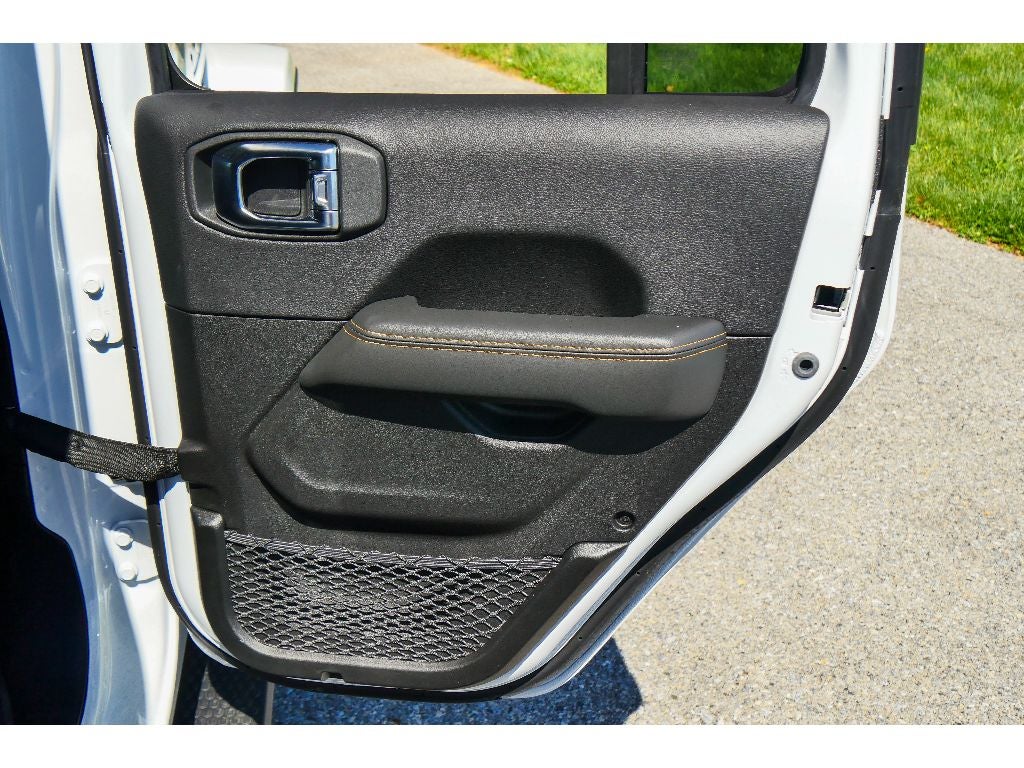 2025 Jeep Wrangler Unlimited Sahara W/ Sky1Touch