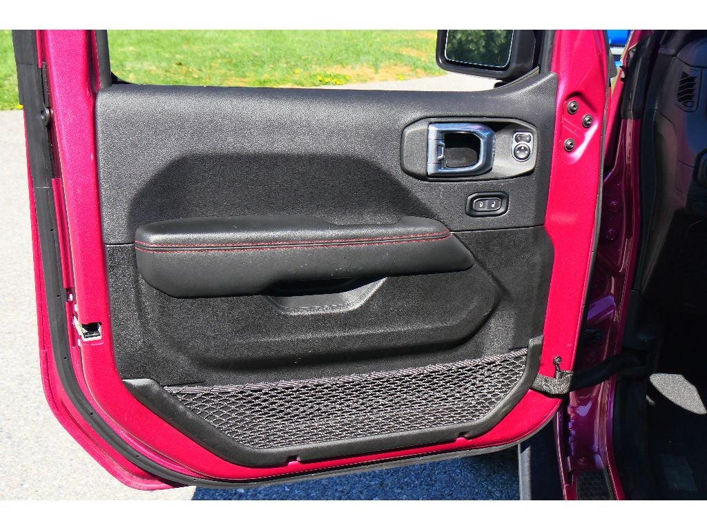 2024 Jeep Wrangler Rubicon W/ Sky 1 Touch Top