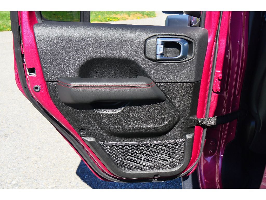 2024 Jeep Wrangler Rubicon W/ Sky 1 Touch Top