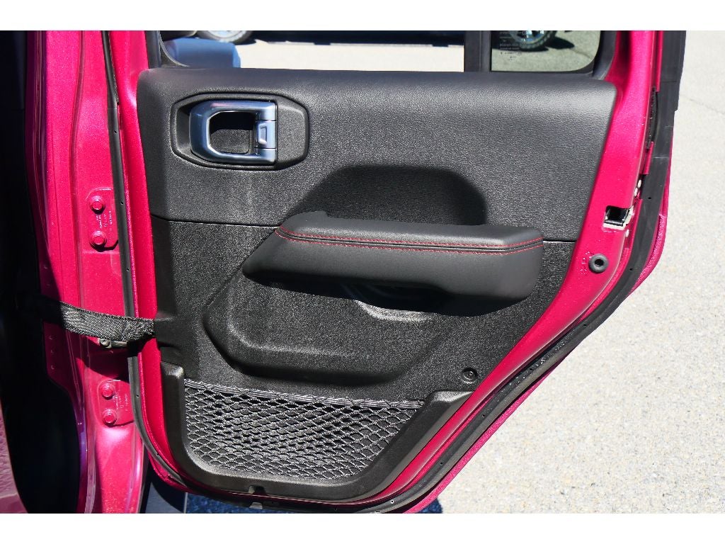 2024 Jeep Wrangler Rubicon W/ Sky 1 Touch Top