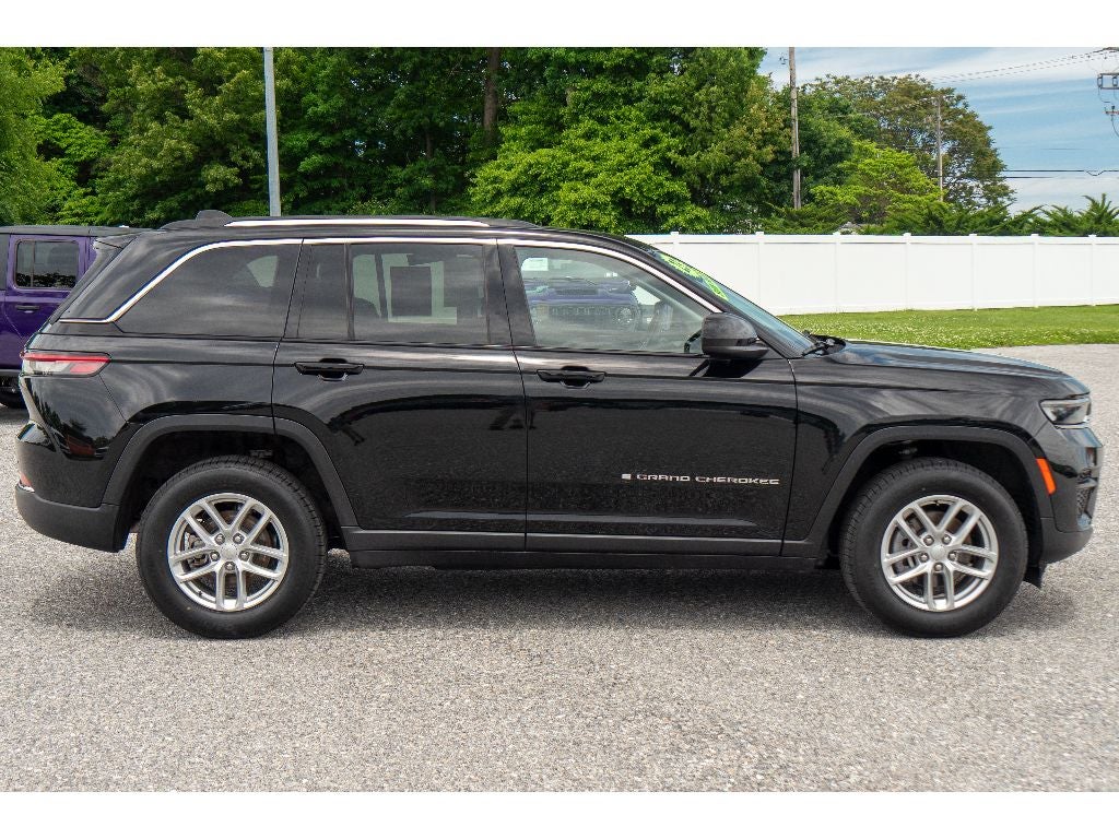 2023 Jeep Grand Cherokee Laredo