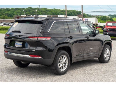 2023 Jeep Grand Cherokee Laredo