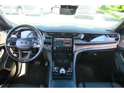 2023 Jeep Grand Cherokee Summit