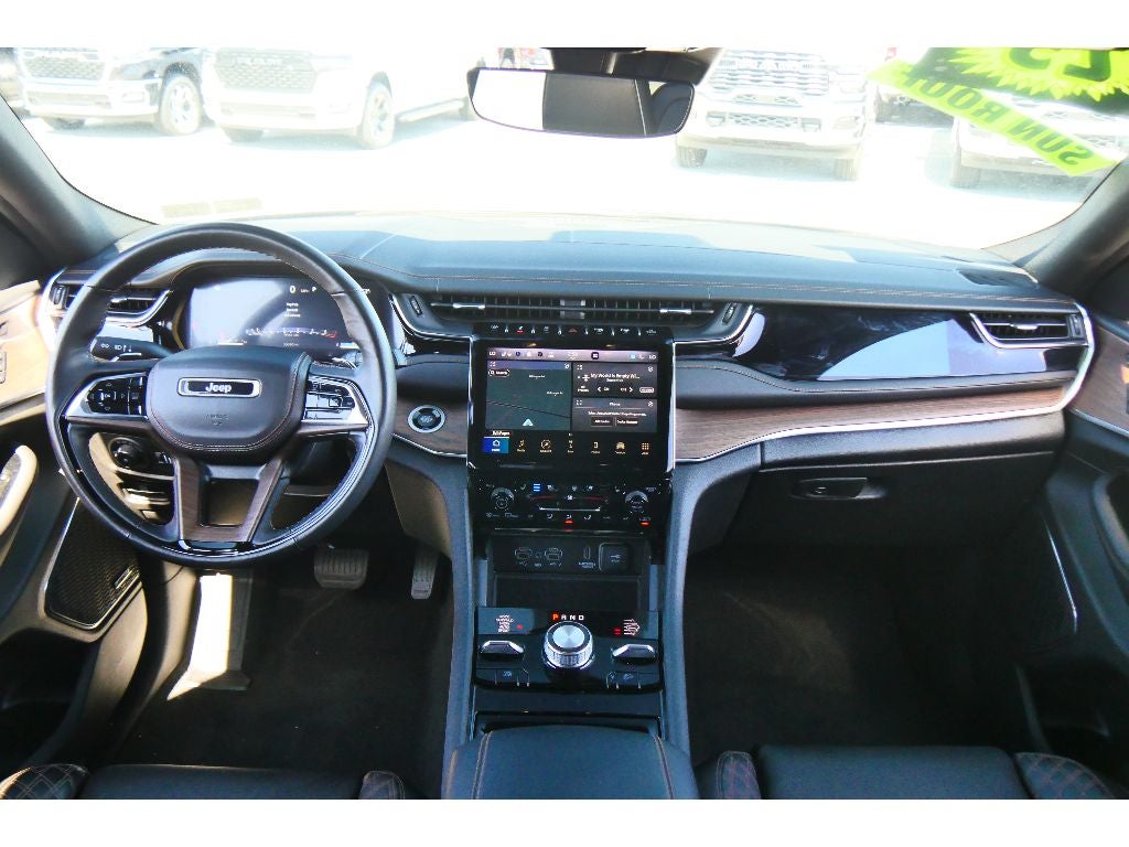 2023 Jeep Grand Cherokee Summit