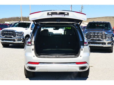 2023 Jeep Grand Cherokee Summit