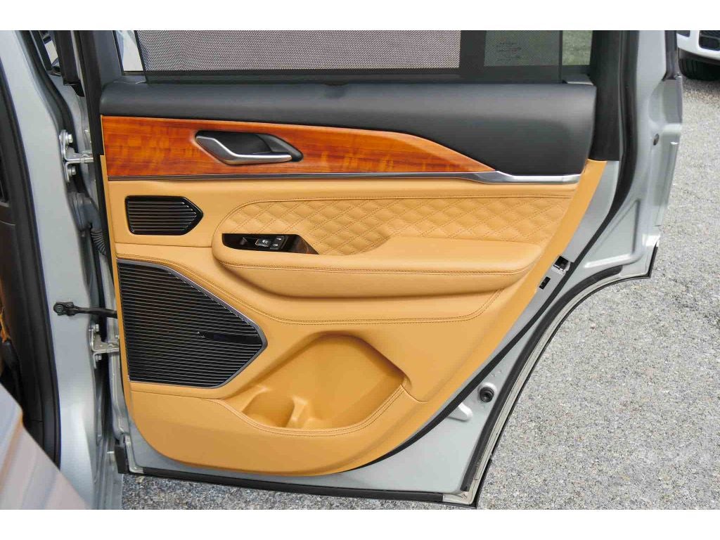 2023 Jeep Grand Cherokee Summit Reserve