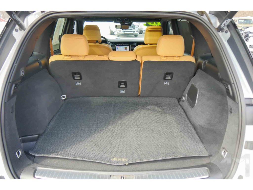 2023 Jeep Grand Cherokee Summit Reserve