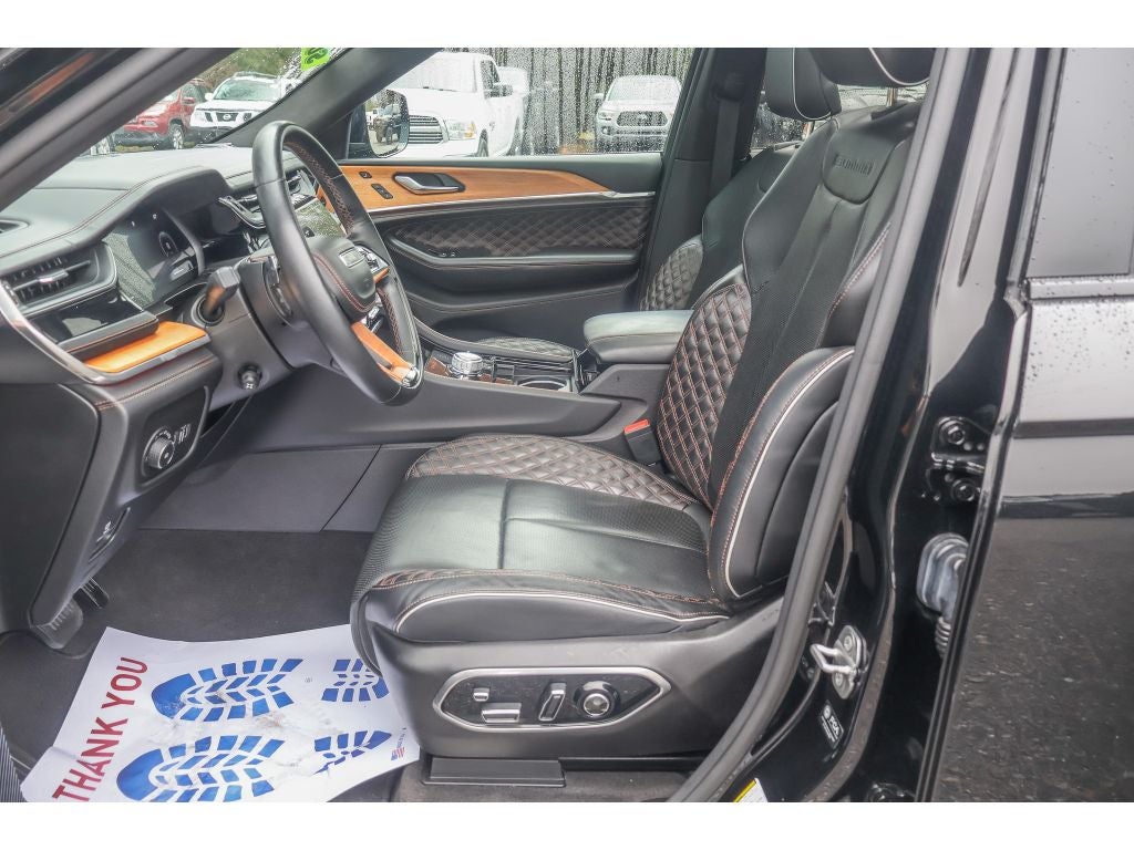 2022 Jeep Grand Cherokee Summit Reserve