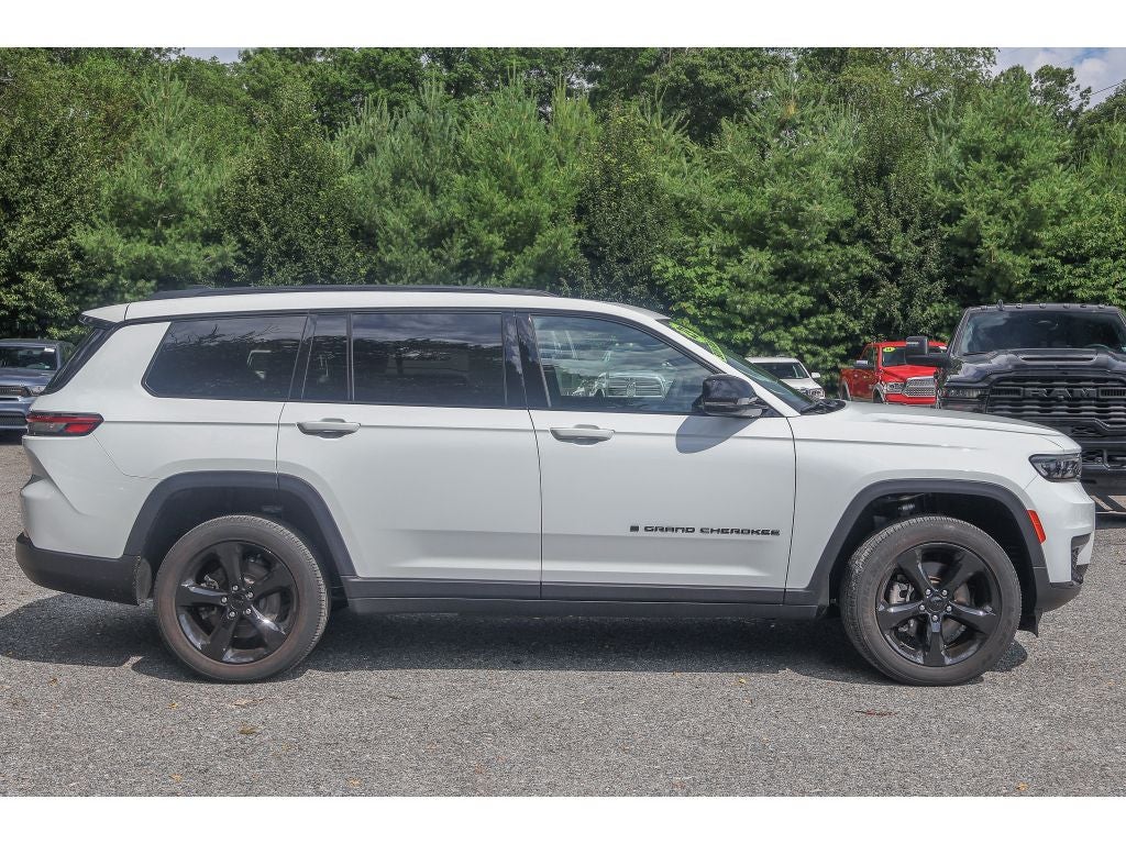 2023 Jeep Grand Cherokee L Altitude