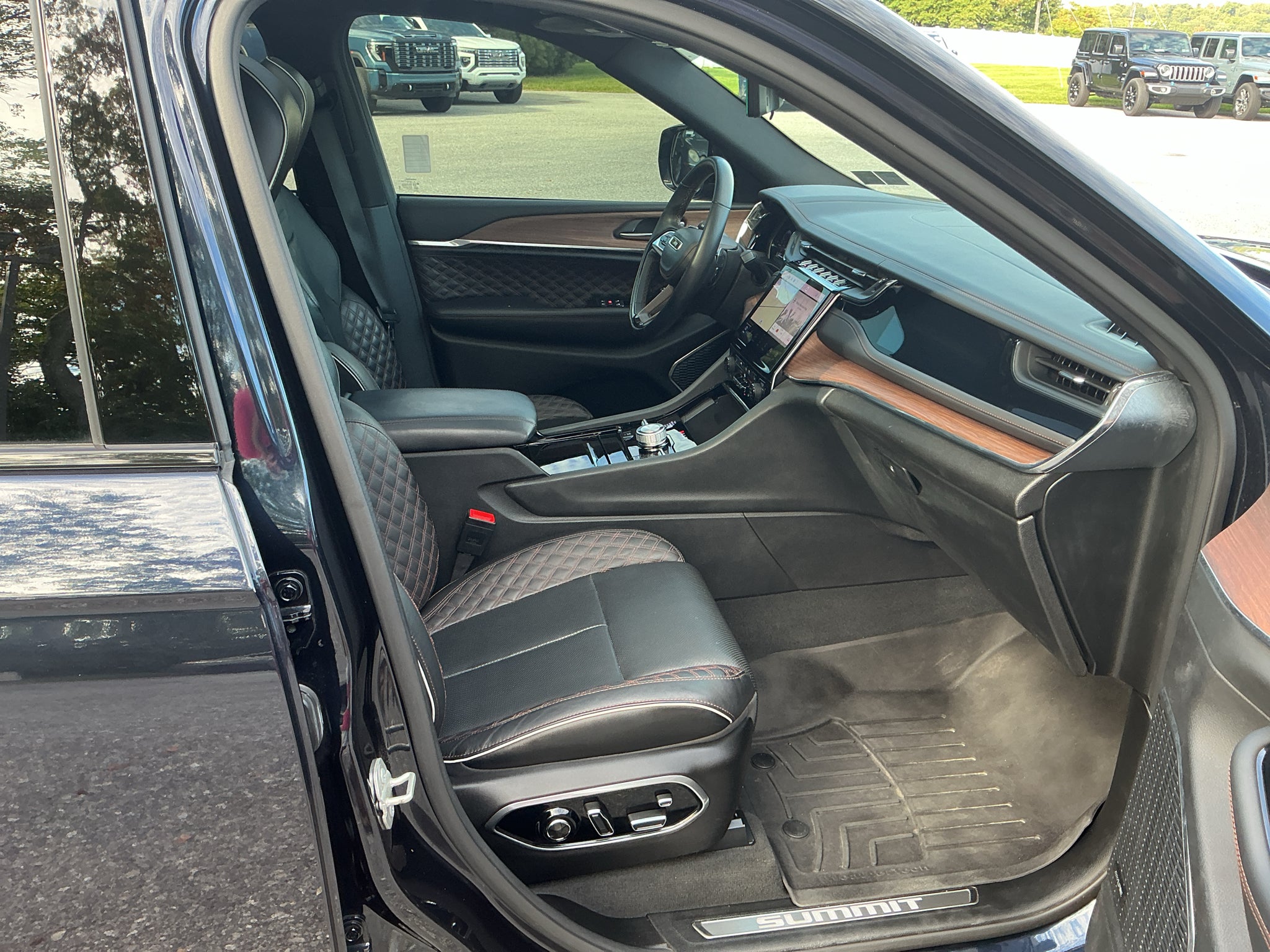 2023 Jeep Grand Cherokee L Summit