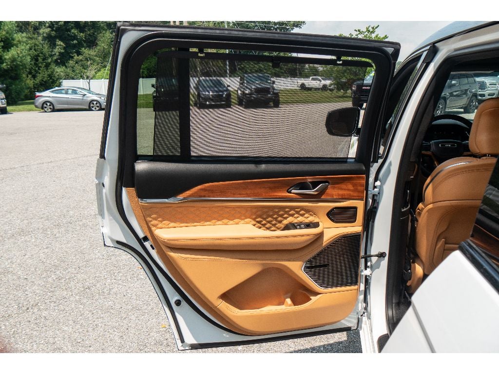 2025 Jeep Grand Cherokee L Summit Reserve