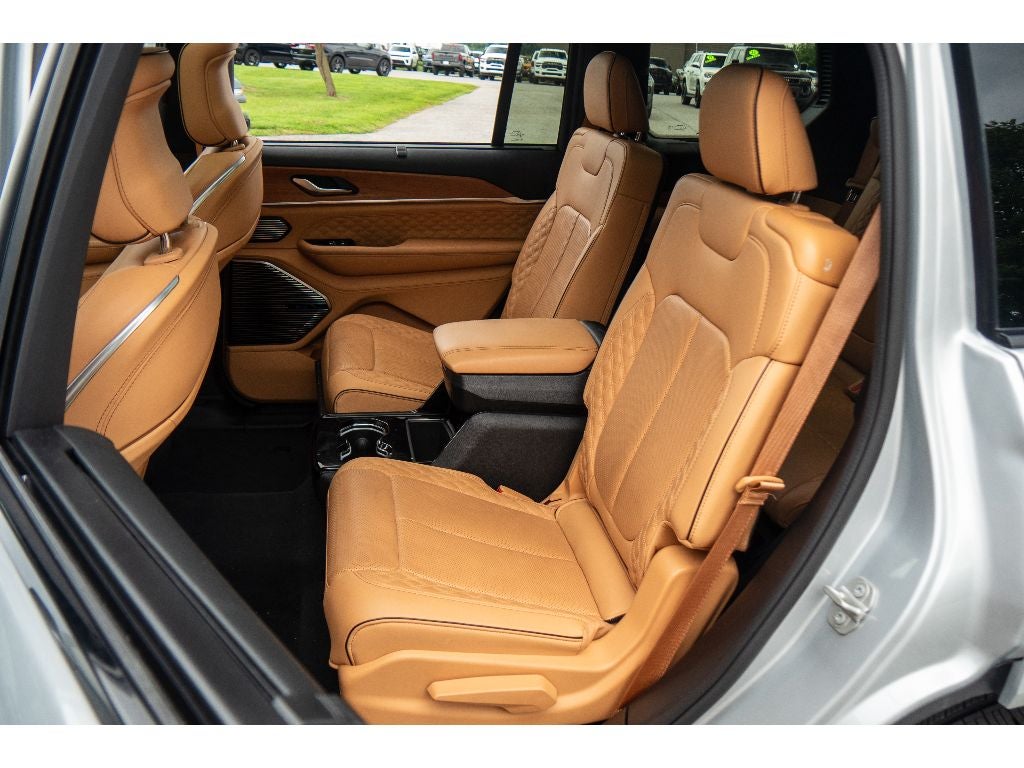 2024 Jeep Grand Cherokee L Summit Reserve