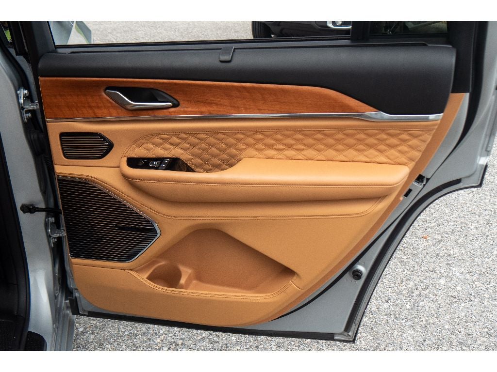 2024 Jeep Grand Cherokee L Summit Reserve