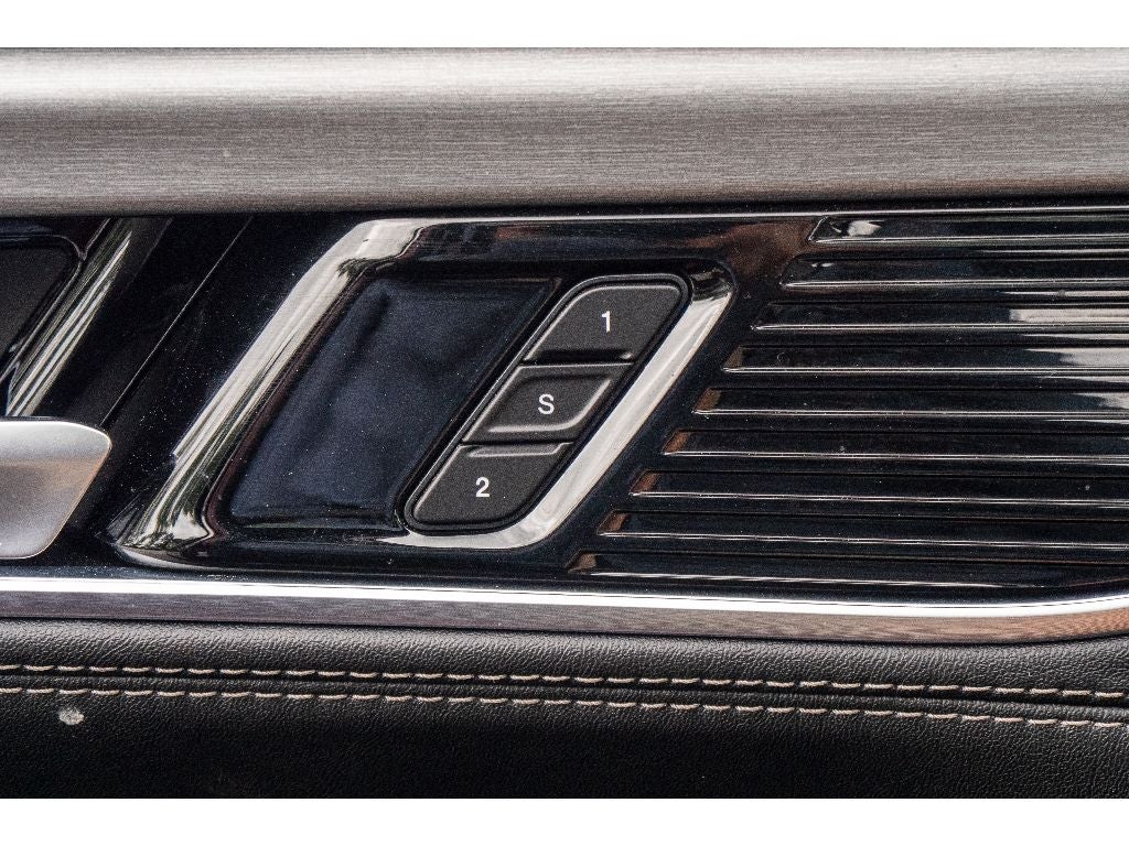 2024 Jeep Wagoneer L Series II Carbide