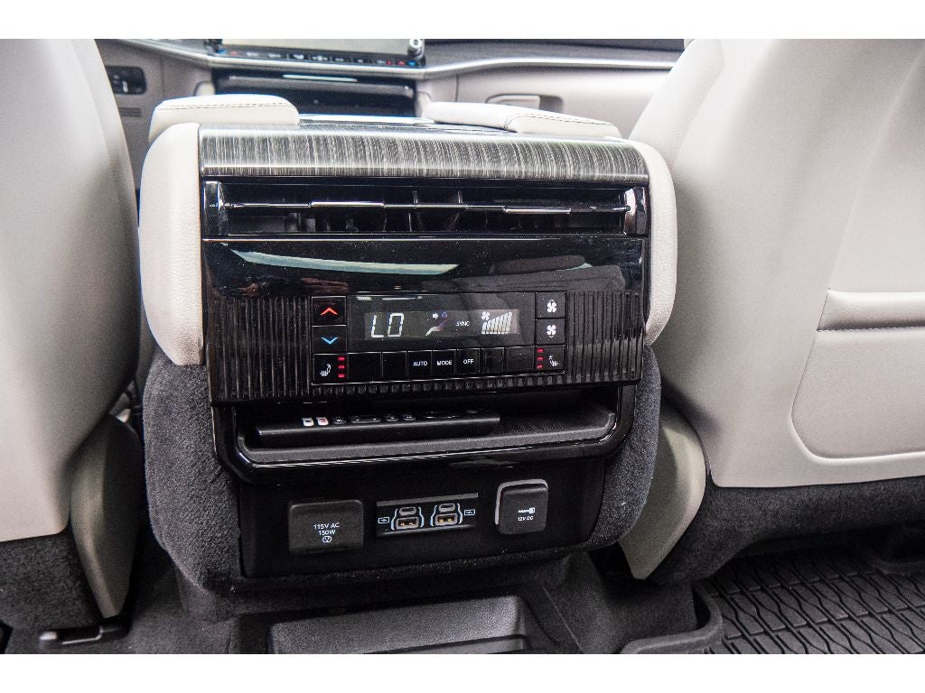 2024 Jeep Wagoneer L Series III