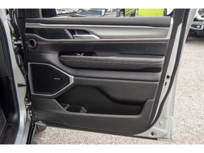 2025 Jeep Wagoneer Series II Carbide