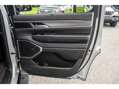 2025 Jeep Wagoneer Series II Carbide