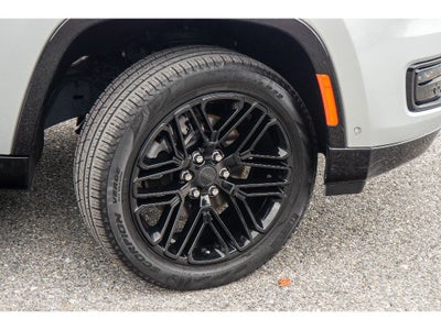 2025 Jeep Wagoneer Series II Carbide