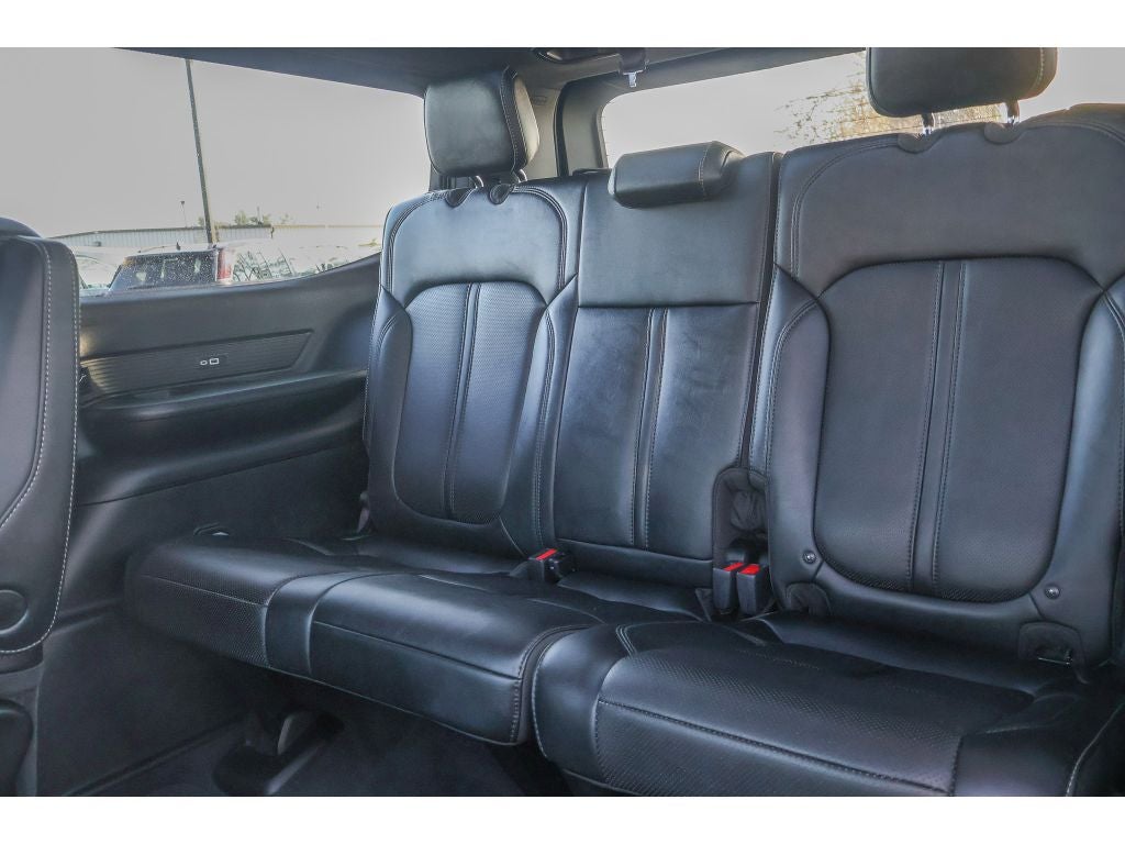 2025 Jeep Wagoneer Series II Carbide