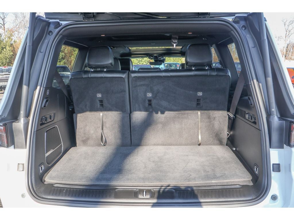 2025 Jeep Wagoneer Series II Carbide