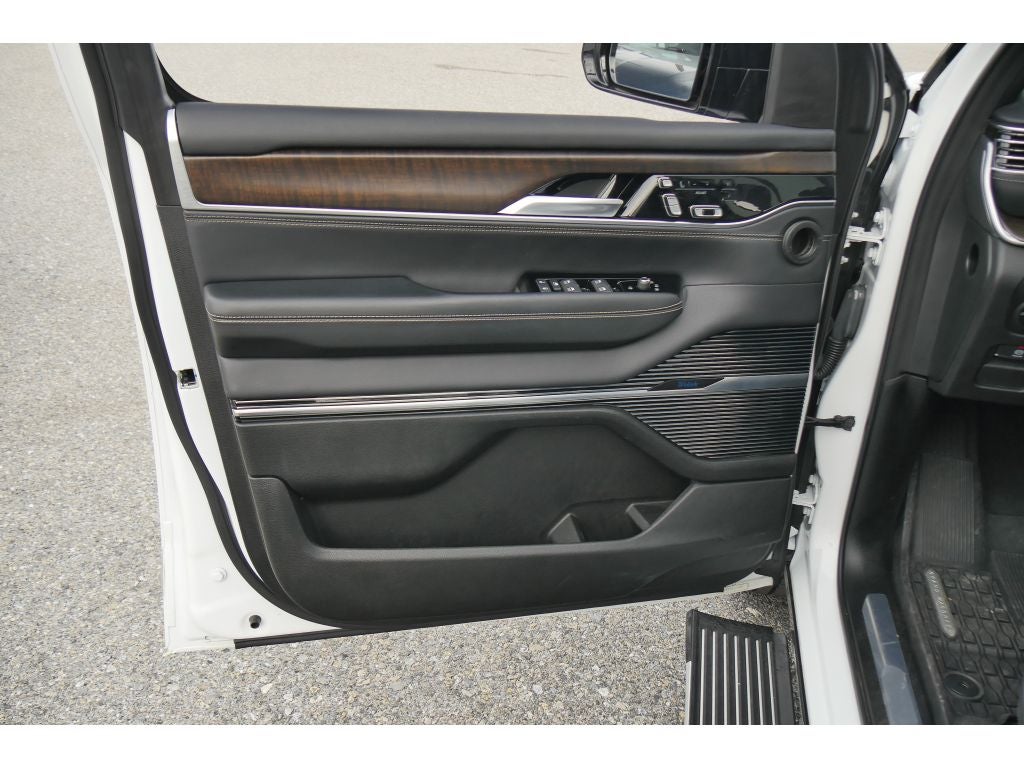 2024 Jeep Grand Wagoneer Series I