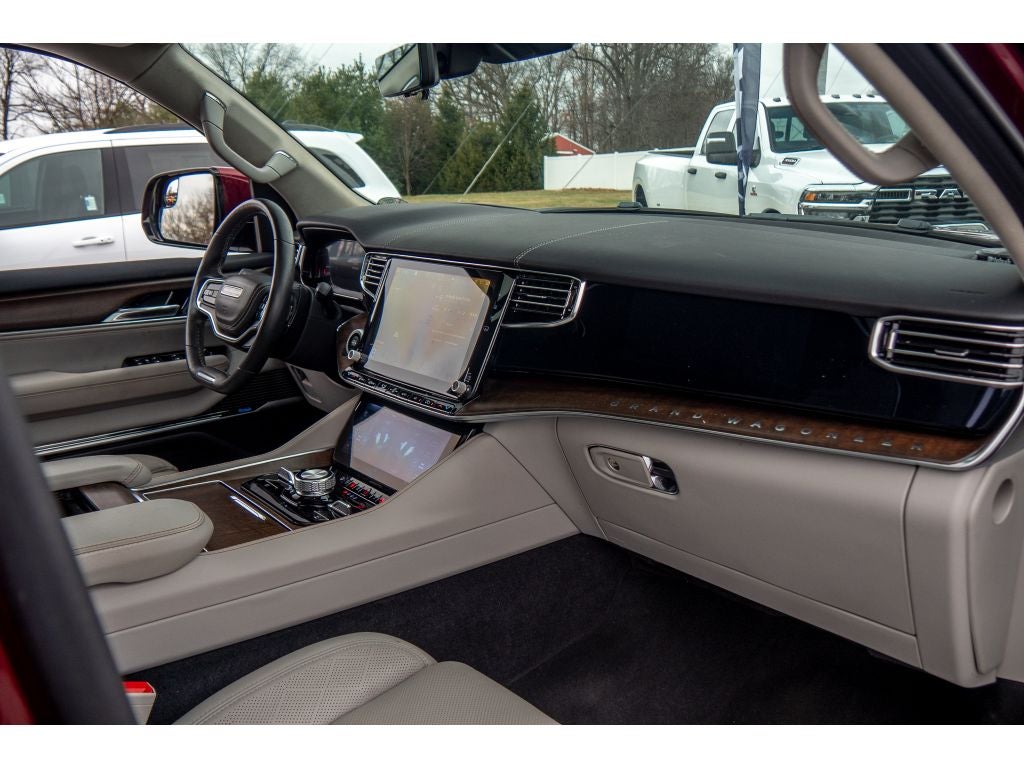 2022 Jeep Grand Wagoneer Series II