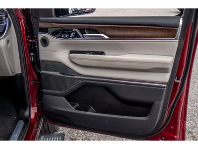 2022 Jeep Grand Wagoneer Series II