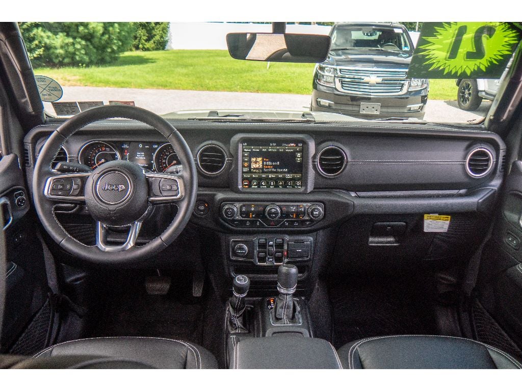 2021 Jeep Gladiator Overland