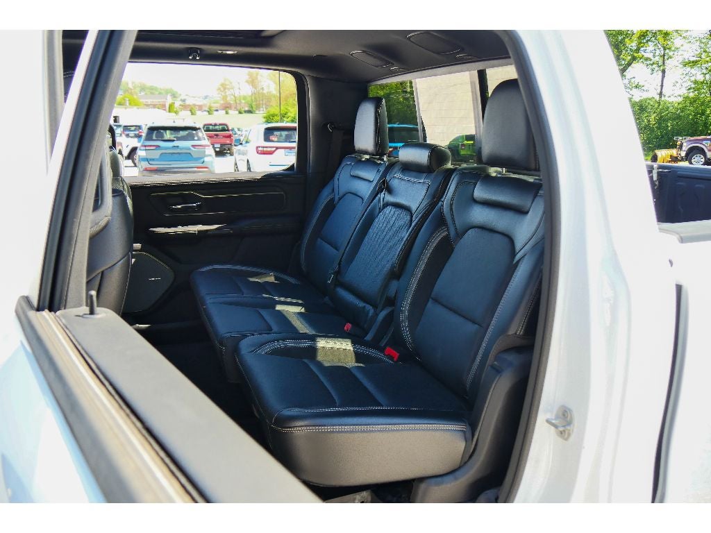 2025 RAM 1500 Laramie GT Night