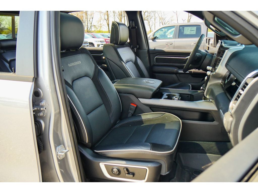 2025 RAM 1500 Laramie Night Edition