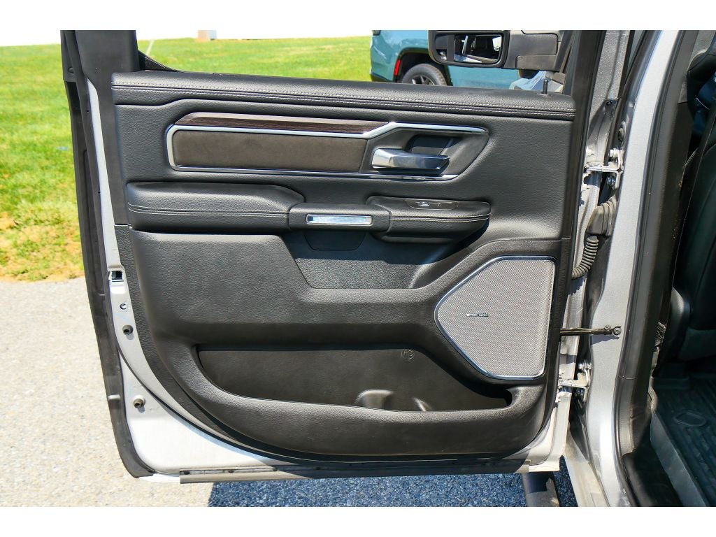 2025 RAM 1500 Laramie Night Edition