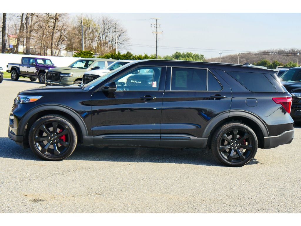 2022 Ford Explorer ST