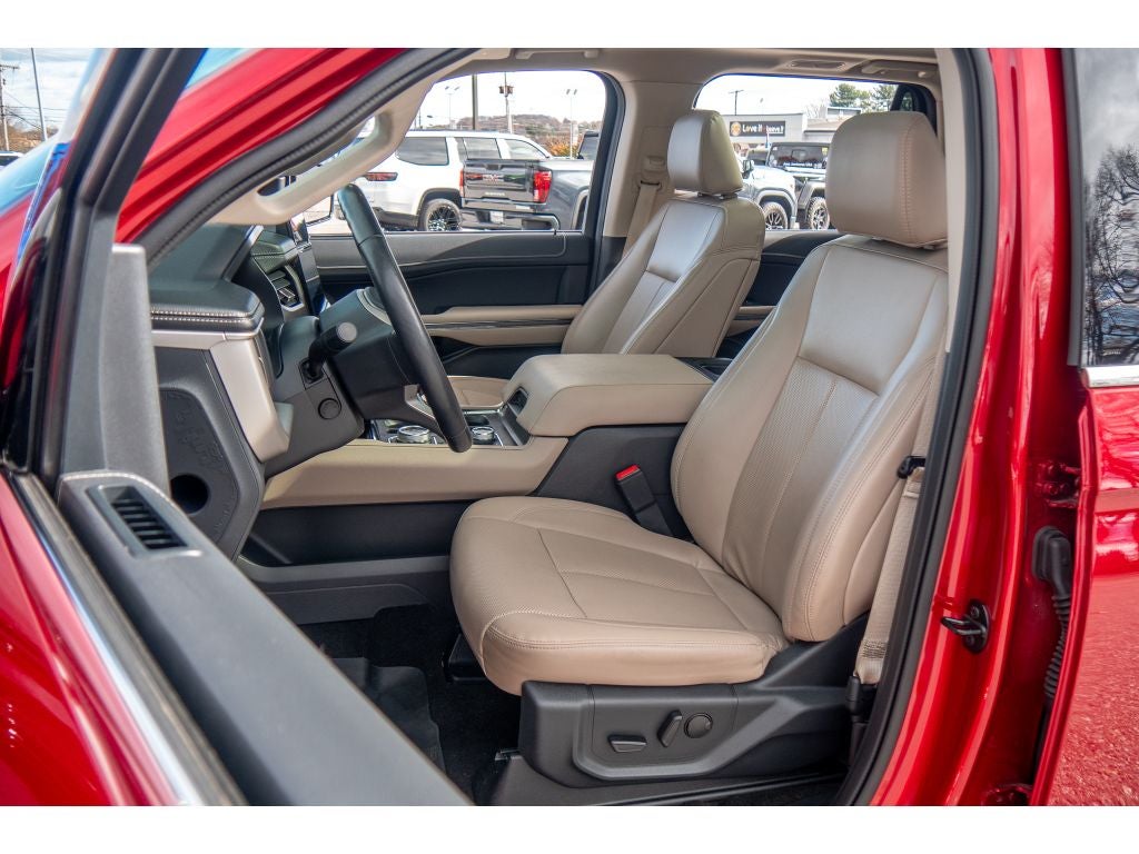 2022 Ford Expedition MAX XLT