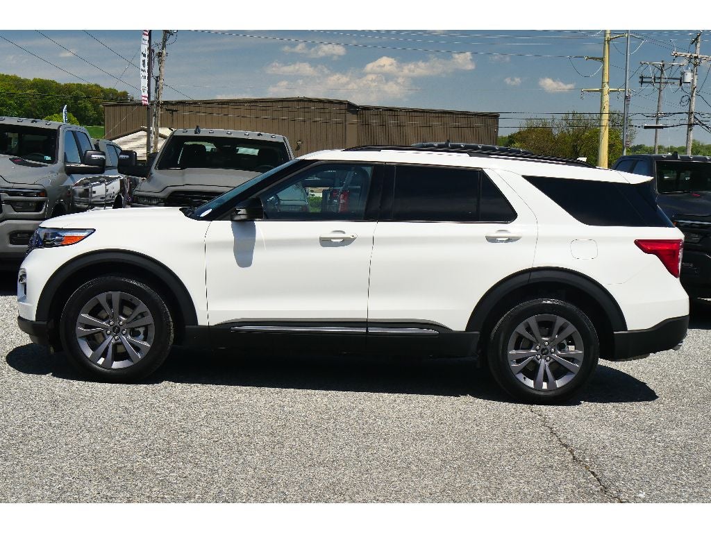 2024 Ford Explorer XLT