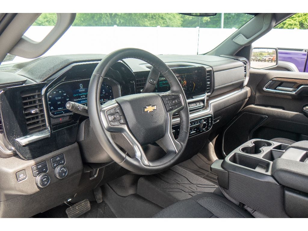 2024 Chevrolet Silverado LT