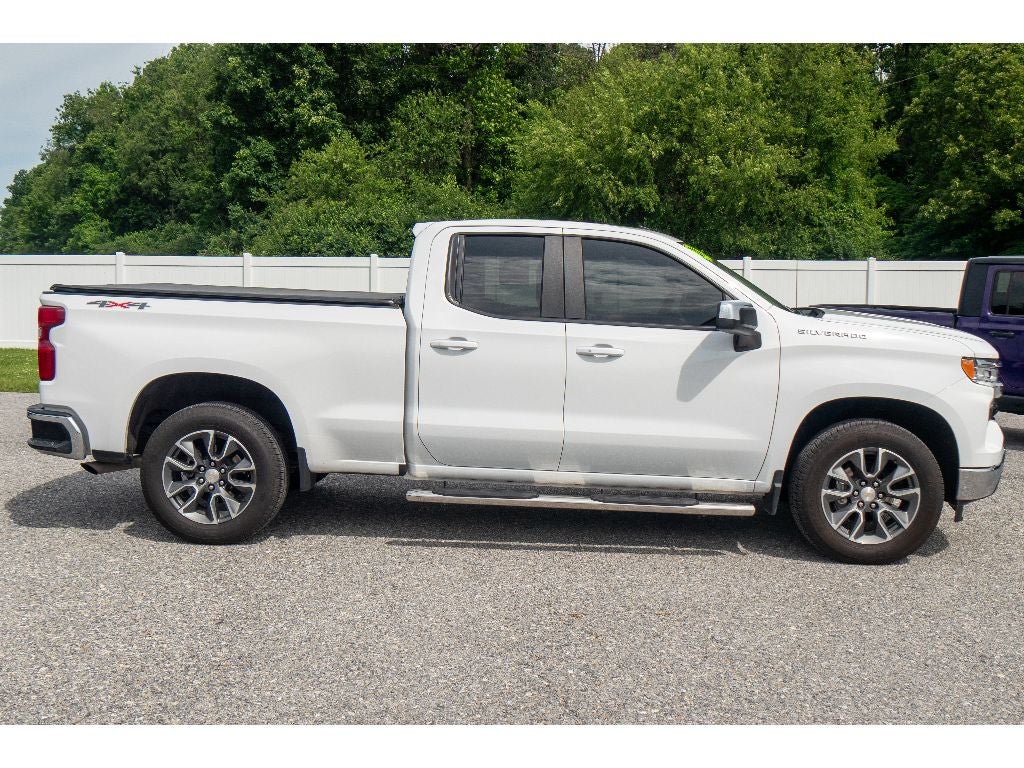 2024 Chevrolet Silverado LT