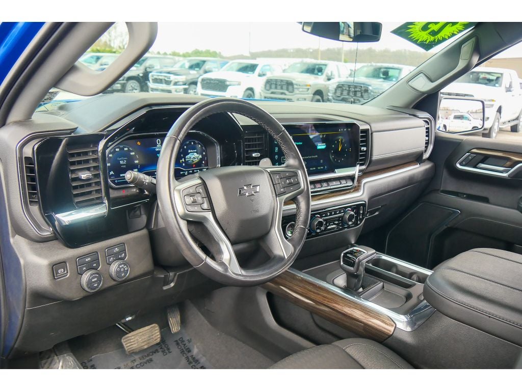 2023 Chevrolet Silverado RST