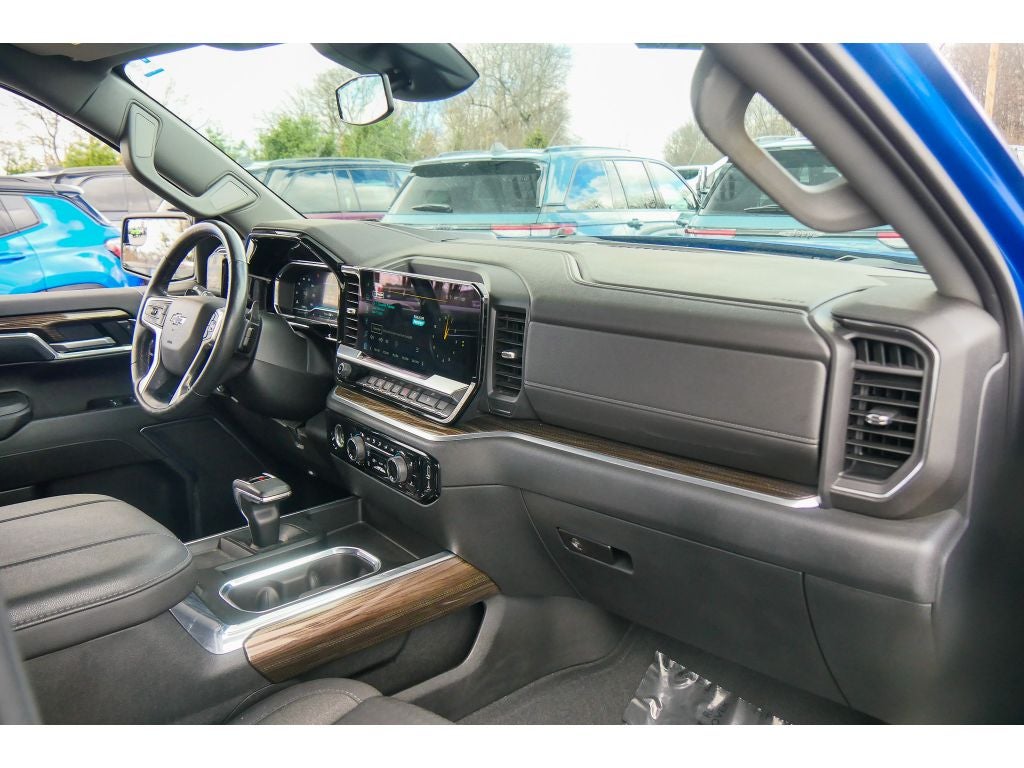 2023 Chevrolet Silverado RST