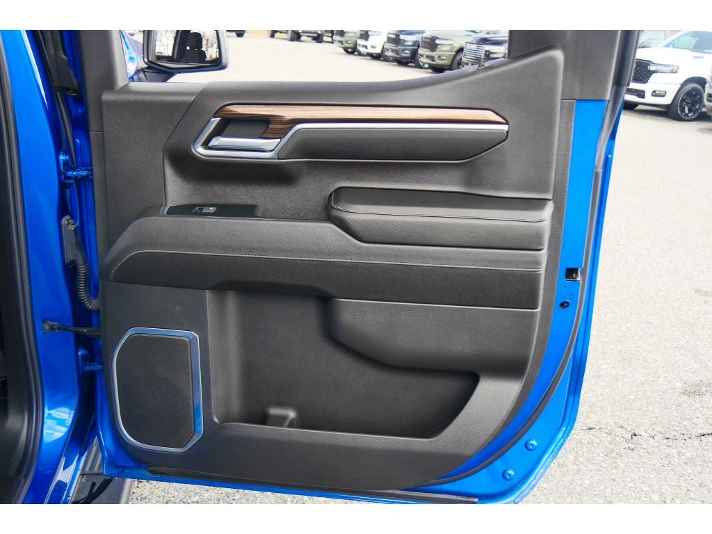 2023 Chevrolet Silverado RST