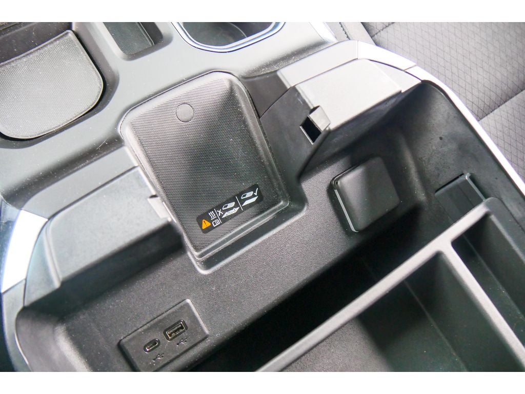 2023 Chevrolet Silverado RST