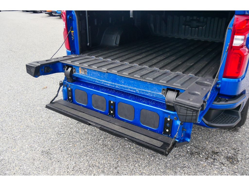 2023 Chevrolet Silverado RST