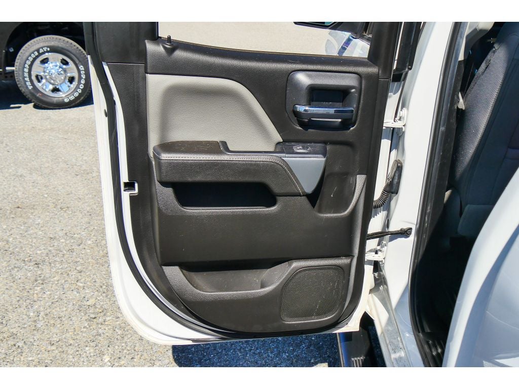 2017 Chevrolet Silverado LT