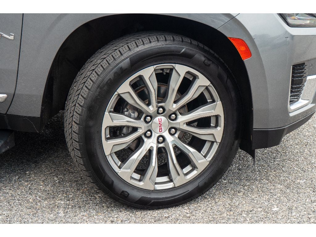 2021 GMC Yukon XL SLT